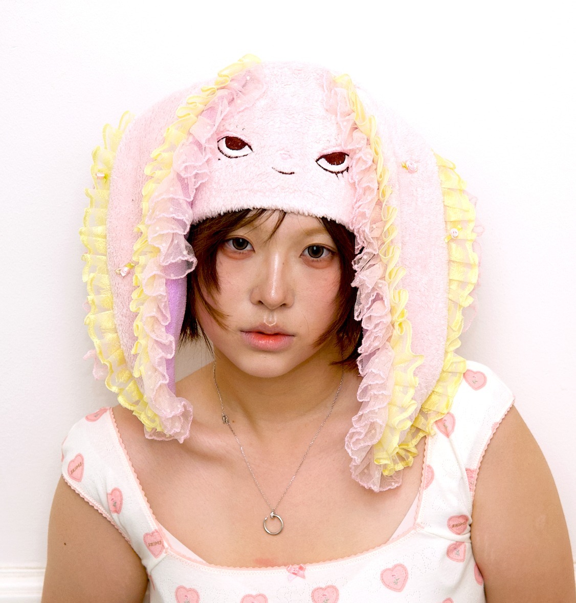 Hohomie Headpiece worn by model